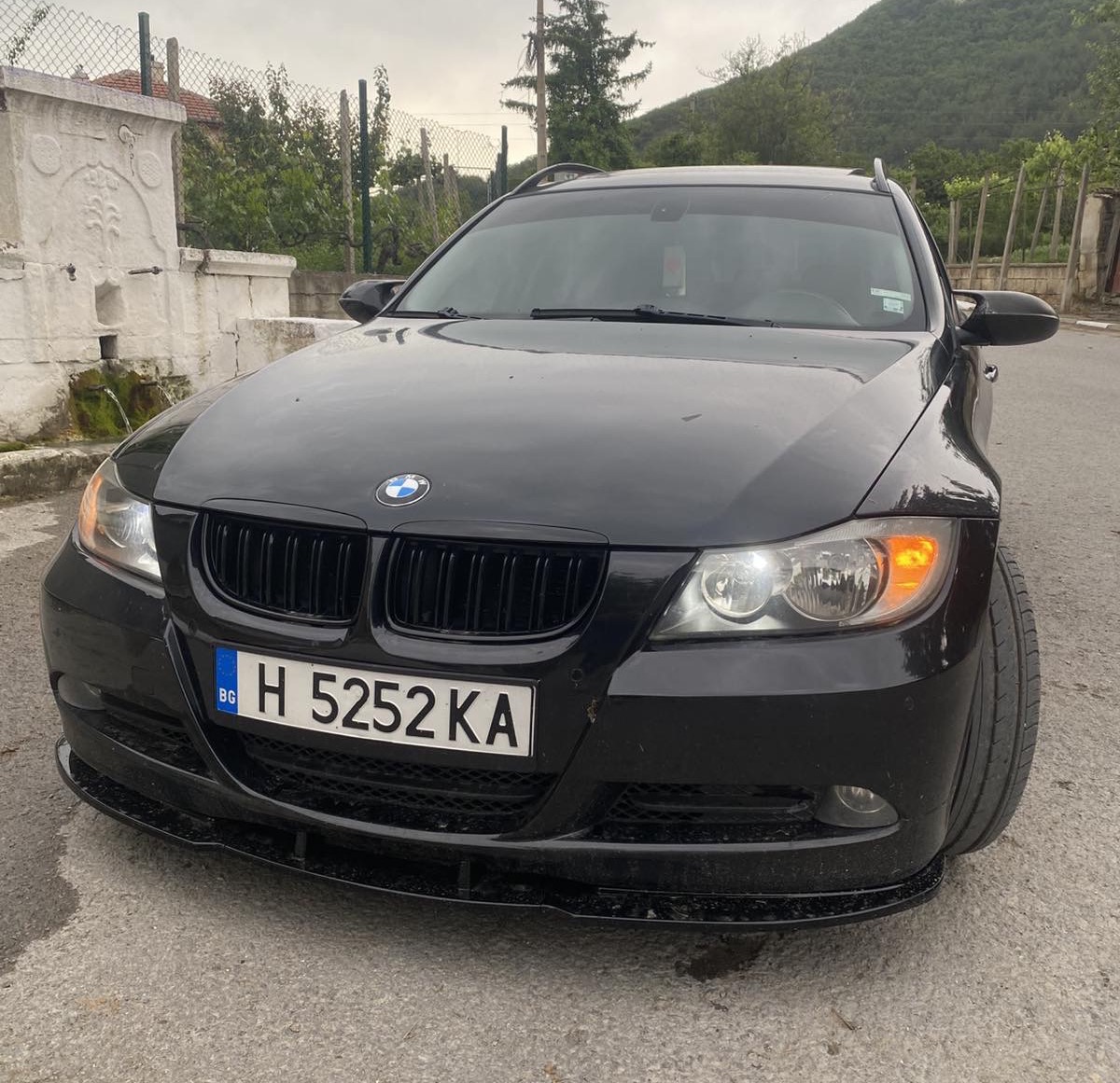 bmw e90 tuning капаци огледала бъбреци двойни решетки м визия качество цена bmw m m3 e90 бестауто аутопро настауто nastauto auto pro best auto решетки bmw e90 pre facelift, решетки bmw e91 pre facelift, бъбреци bmw e90, двойни решетки bmw, bmw e90 черен гланц, решетки за bmw 3, m performance решетки, предна решетка bmw e90