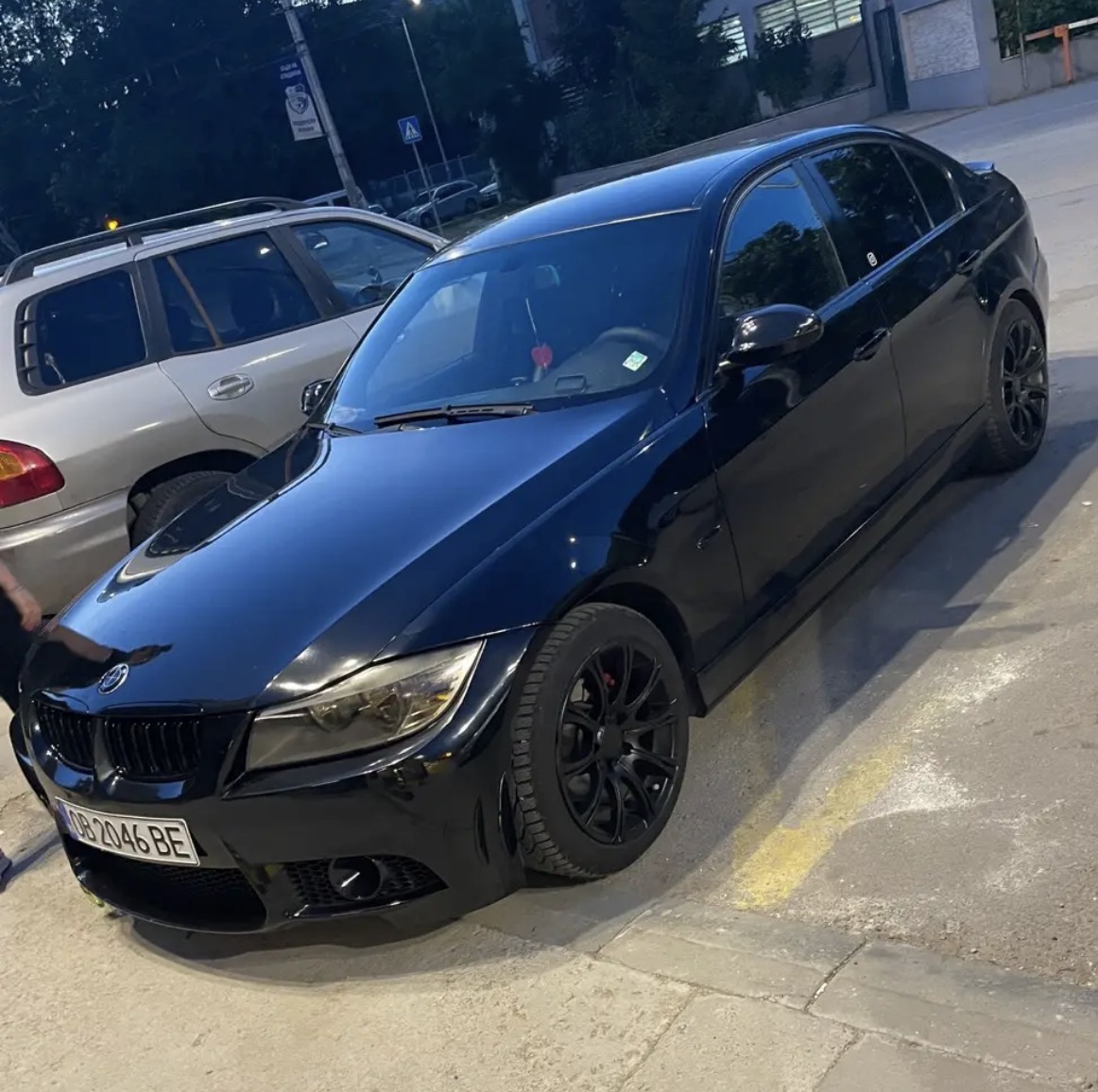 M3 Пакет BMW E90 Седан (2005–2008) – Отвори Халогени – СЪС или БЕЗ Парктроник | Грундиран - Image 12